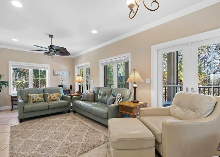 Holiday home Elegant House & With Private Pool On-site Golf & Wraparound Porch