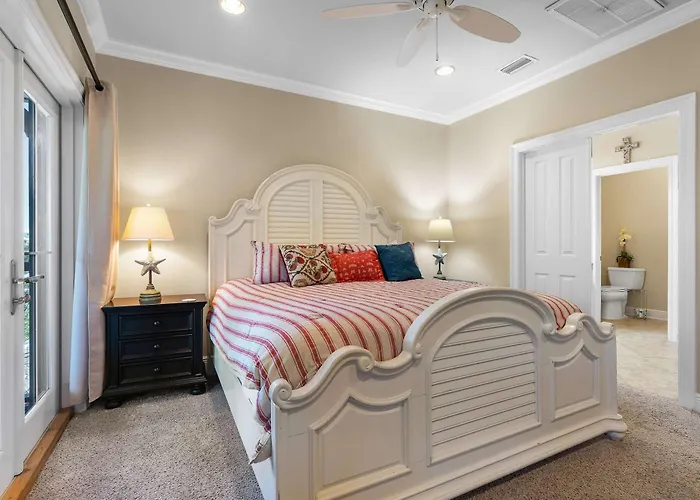Holiday home Elegant House & With Private Pool On-site Golf & Wraparound Porch