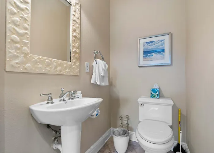 Elegant House & With Private Pool On-site Golf & Wraparound Porch