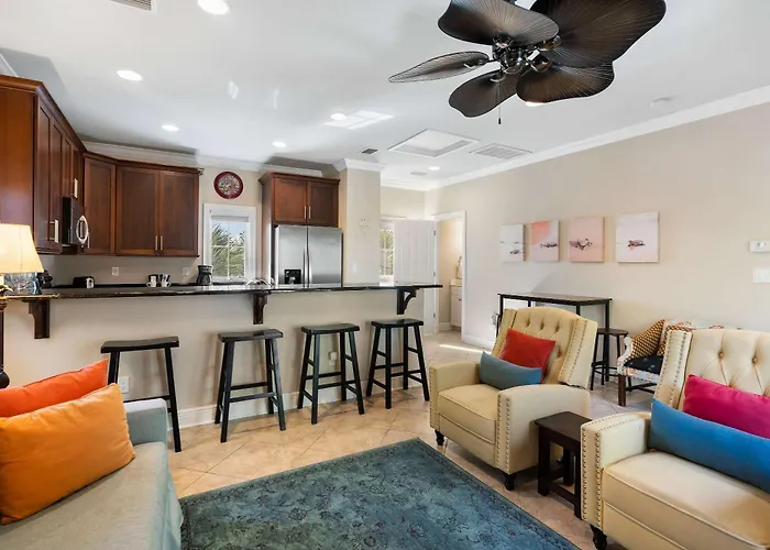Holiday home Elegant House & With Private Pool On-site Golf & Wraparound Porch *