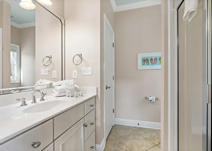 Holiday home Elegant House & With Private Pool On-site Golf & Wraparound Porch *